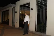 En la casa de Alperovich sólo hubo gestos de preocupación