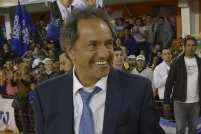 Scioli le pidió a Macri que acepte el fallo de la Corte Suprema de Justicia tucumana