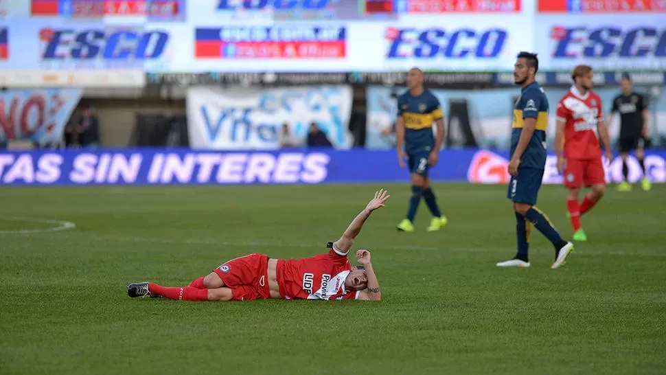 MOMENTO DURÍSIMO. Ezequiel Ham será operado mañana. Tevez se comunicó con él y se puso a disposición de la familia.
FOTO DE DYN