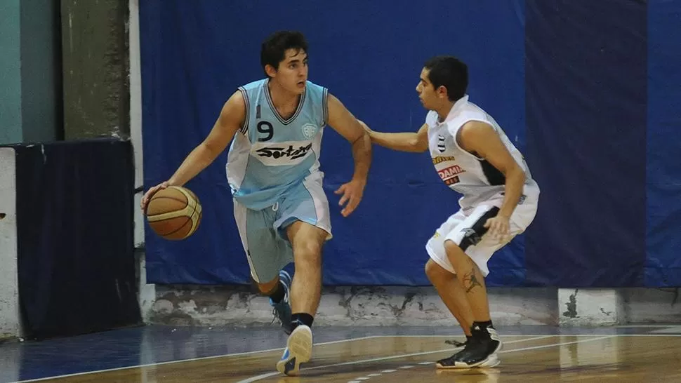 ALERO. Franco Huber ya jugó el Torneo Federal en Tucujmán BB, uno de los líderes de la Copa de Oro.
FOTO DE ARCHIVO