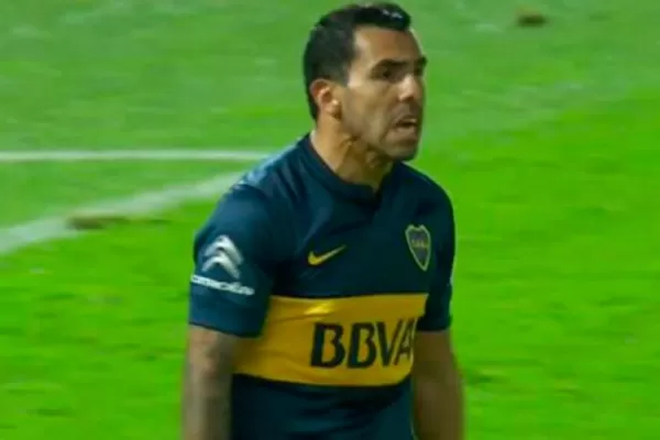 Mira la piña a Calleri y el penal que falló Tevez