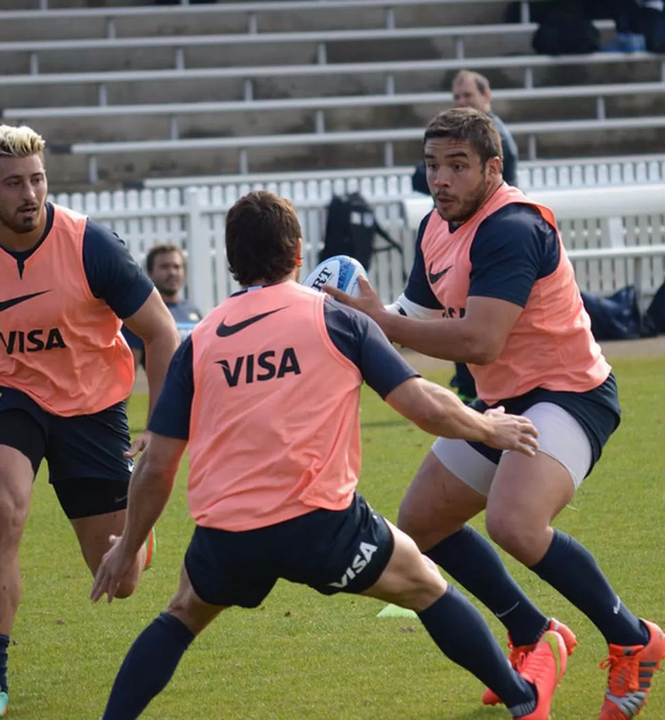 TODO NUEVO. Al igual que a los otros “pibes” del plantel, Lucas se siente maravillado por todo lo que ofrece Inglaterra. PRENSA UAR (ARCHIVO)