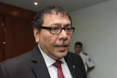 Por designar a un sobrino, critican a Alperovich