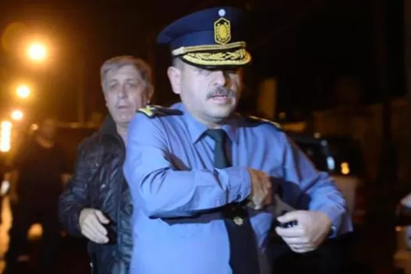 Detienen a un comisario por vínculos con narcos