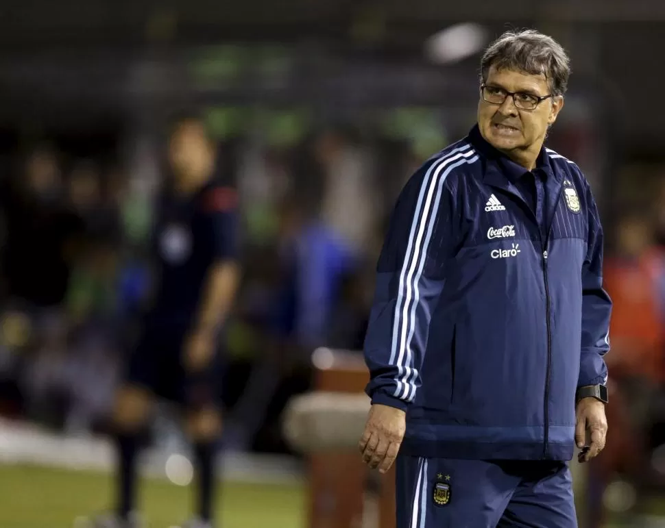 ENCRUCIJADA. Gerardo Martino respaldó a sus jugadores y aseguró que las lesiones perjudicaron a la Selección. reuters