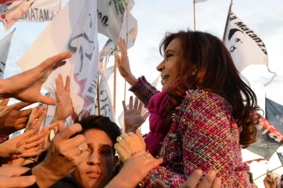 Cristina anunció por Twitter la llegada de nuevos vagones para el Belgrano Cargas