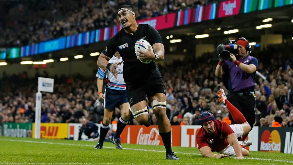 IMPARABLES. Los All Blacks superaron claramente a Francia. (REUTERS)