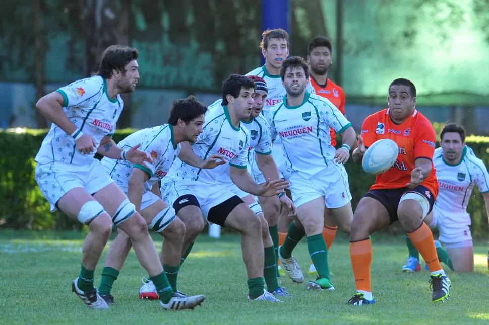 BAJA SENSIBLE. Tejerizo, titular en la primera línea del Tucumán bicampeón argentino, no podrá estar en la edición 2015. LA GACETA / FOTO DE ARCHIVO