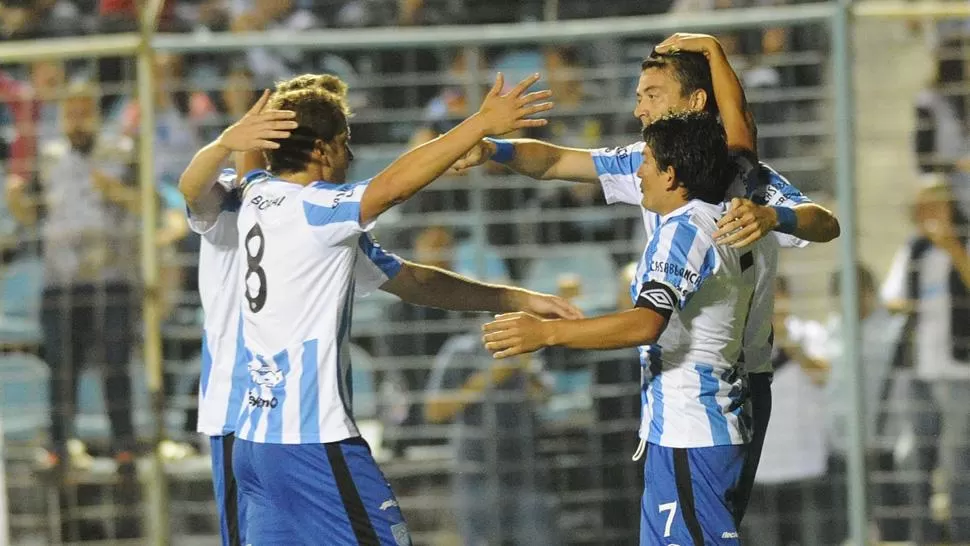 MERECIDO FESTEJO. Atlético fue más y venció a Sportivo. (LA GACETA / HÉCTOR PERALTA)