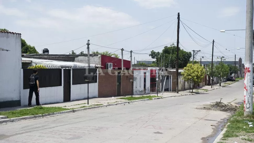 ZONA NORTE.Dos bandas se enfrentaron a los tiros en las inmediaciones del Canal Norte. LA GACETA / FOTO DE JORGE OLMOS SGROSSO