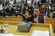 Con apoyo oficialista y de un sector de la oposición, Pérez ascendió a secretario