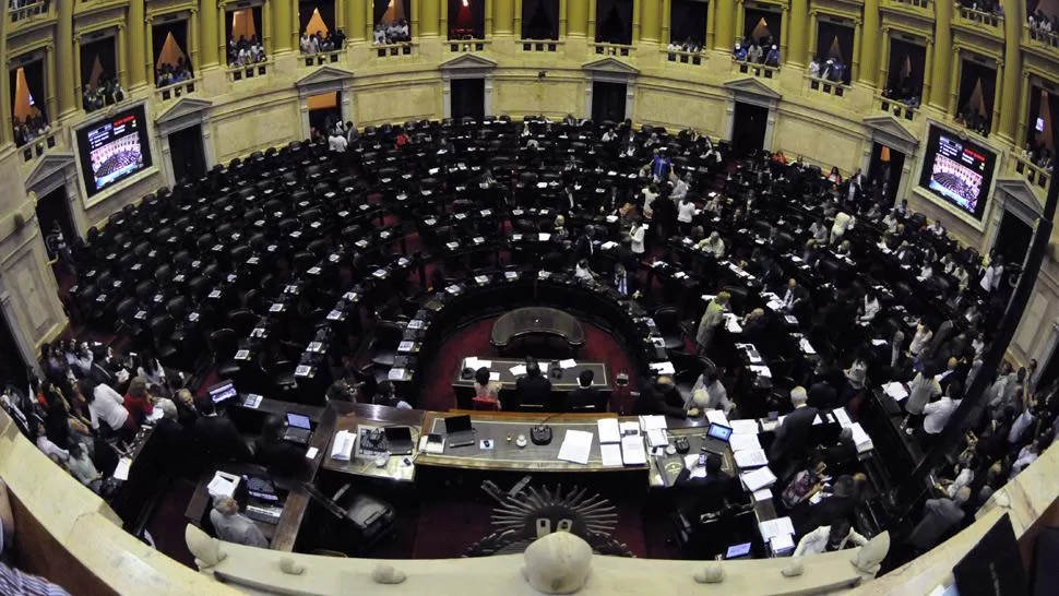 CON LO JUSTO. El oficialismo logró quorum y sesionó. DYN