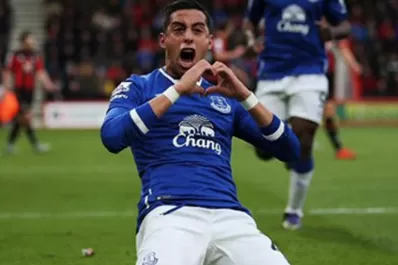 Funes Mori marcó su primer gol en Everton y los hinchas ya le hicieron una canción