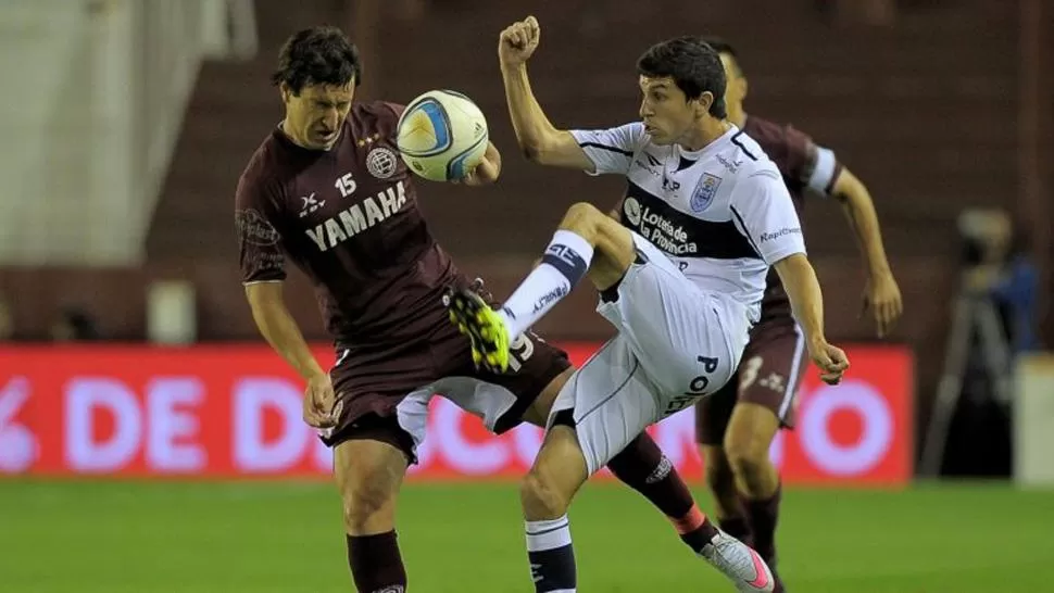 CON TODO. Lanús y Gimnasia quieren entrar a la Sudamericana. (INFOBAE)