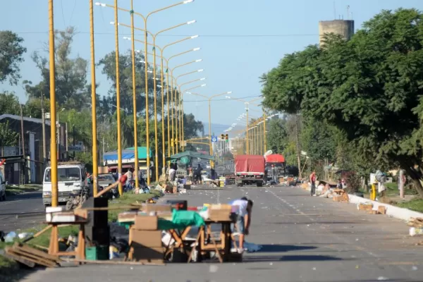 El Manantial le declaró la guerra a la feria