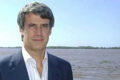 Prat Gay se reunió con Kicillof para intentar ordenar la transición