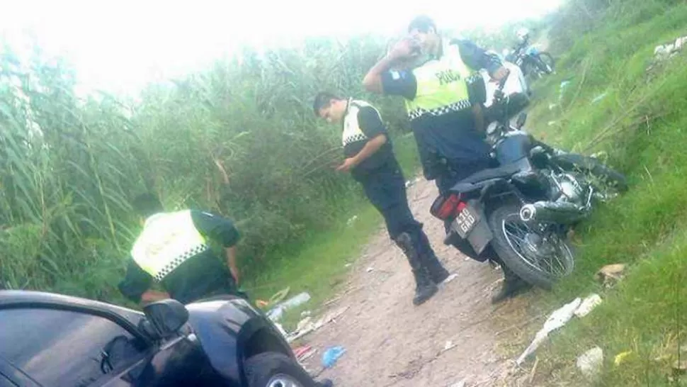 INVESTIGACIÓN. La Policía investiga si la víctima presenta signos de violencia. FOTO ENVIADA POR UN LECTOR A TRAVÉS DE WHATSAPP