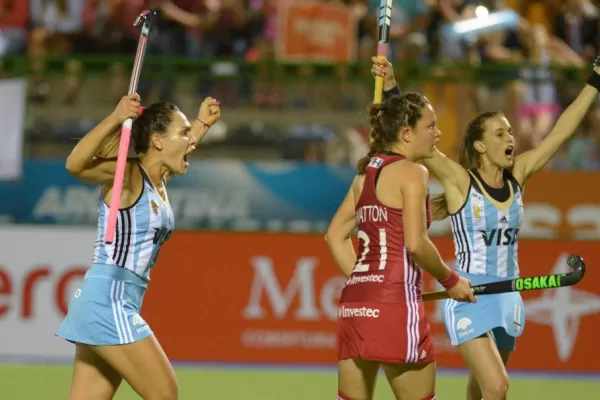 Las Leonas se sacaron un peso de encima en el debut