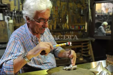 Pallarols: si no hay acuerdo, entregaré el bastón presidencial a la Virgen de Luján