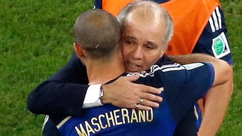 Mascherano no se olvidó de Sabella, que sigue internado