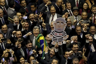 Las peleas jaquean al Gobierno de Rousseff