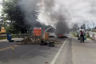 Cortan la ruta 38 a la altura de Arroyo Barrientos