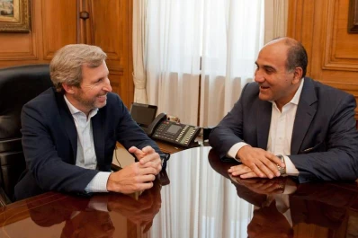 Manzur le pidió a Frigerio que aumente el porcentaje de etanol en las naftas