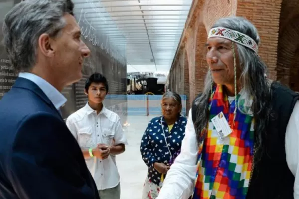 Macri, con un líder Qom