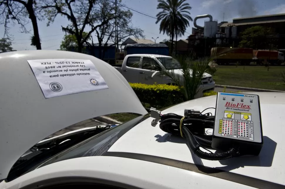 PROYECTO INDUSTRIAL. Presentación del auto flex, vehículo con motor que funciona con etanol y otro combustible. la gaceta / foto de jorge olmos sgrosso (archivo)