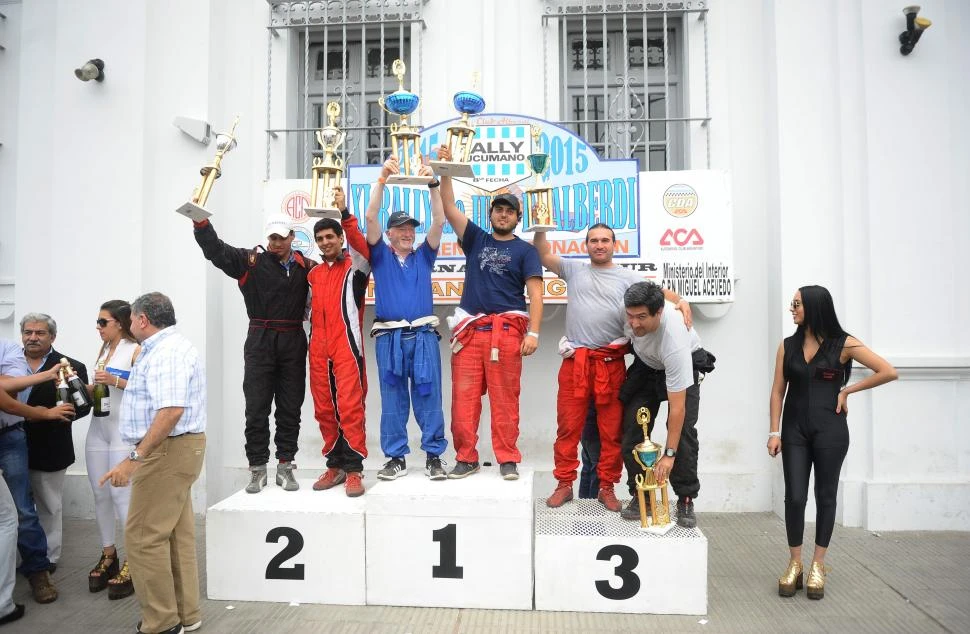 SUMAN. El podio de la A-5s, con Valenzuela en lo más alto y Ahumada, que logró el título siendo 3°. 