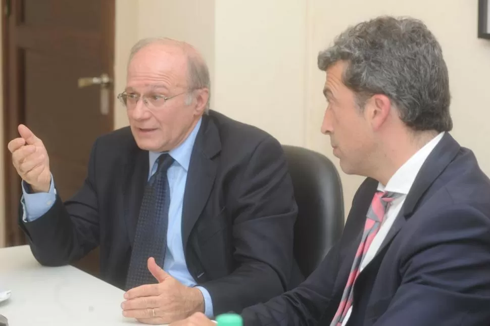 DUPLA EN EL CAM. Los magistrados Caramuti y Dantur dialogan con LA GACETA, antes de las elecciones de este año. la gaceta / foto de Antonio Ferroni