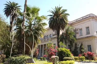 El viejo edificio legislativo albergará un museo y los restos de Alberdi