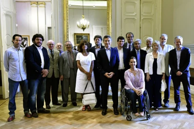 Macri intercambió opiniones sobre el país con intelectuales