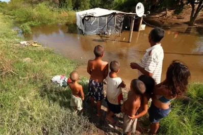 Se preparan para evacuar a 20.000 personas en el litoral