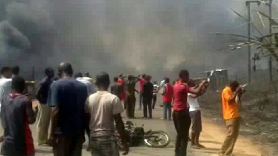 Al menos 100 muertos en Nigeria por una explosión de gas en una planta industrial