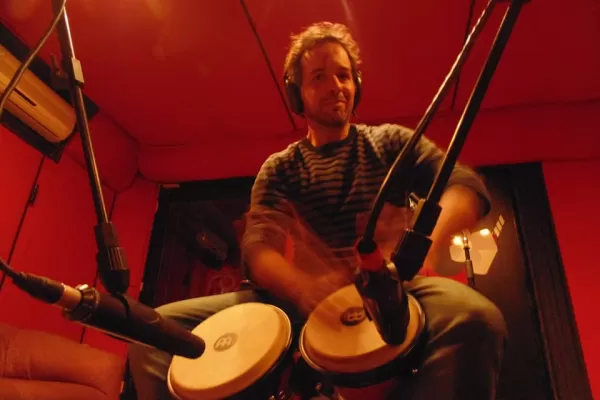 “Llueve” felicidad sobre Jorge Stojan