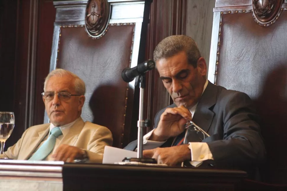 EX PRESIDNETE Y EX VOCAL DECANO DE LA CORTE SUPREMA. Estofán (derecha) y Goane en el salón del alto tribunal durante un acto de 2011. la gaceta / foto de archivo