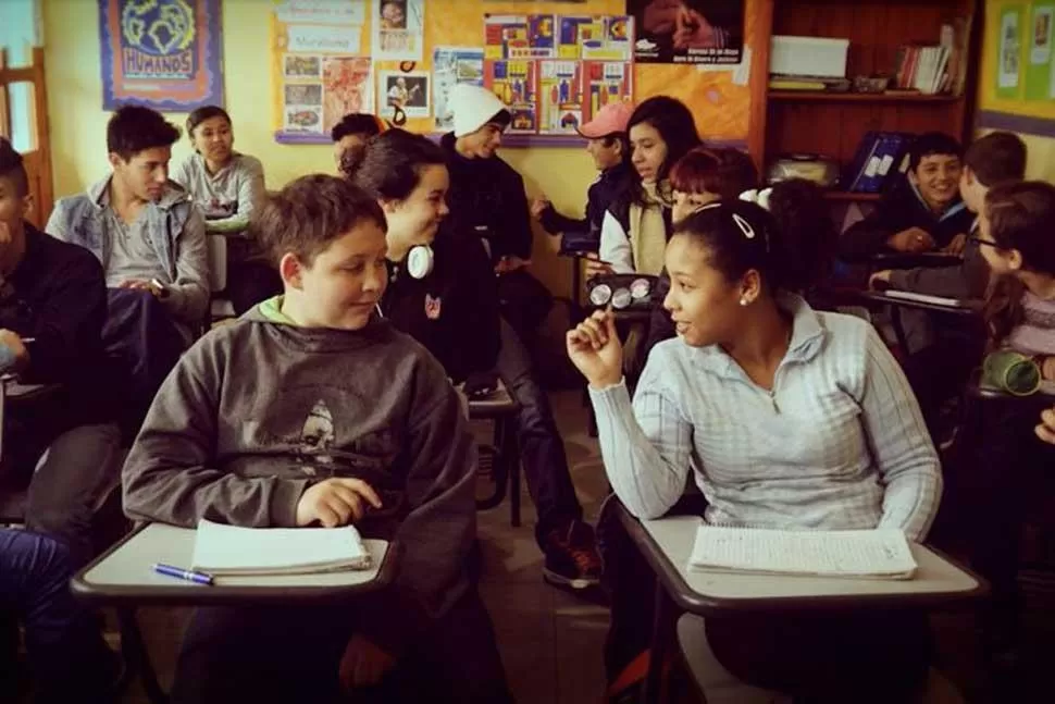 Estrena hoy la miniserie “La mesa de la cocina”