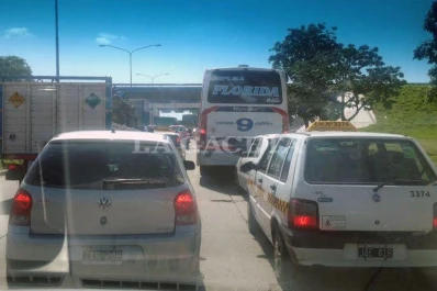 Carreros bloquearon el puente Barros, de acceso a Alderetes y al aeropuerto