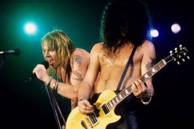Vuelven los Guns n' Roses originales: Axl y Slash tocarán juntos otra vez