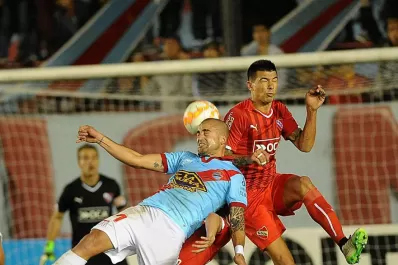 Santiago Silva está feliz por su regreso a Banfield