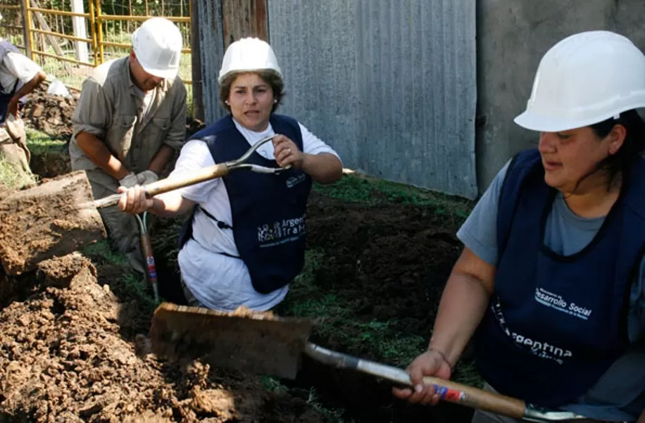 PROGRAMAS. Los cooperativistas son desocupados y, si registran trabajo en blanco o compran propiedades, son dados de baja por el sistema. prensa y difusión