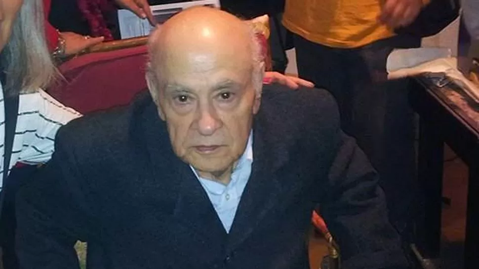 JUAN E. GONZÁLEZ. Fue uno de los poetas tucumanos más destacados. FOTO TOMADA DE SIGNODISOCIADO.BLOGSPOT.COM