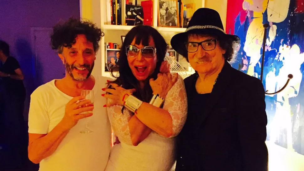 FESTEJO. Fito, Moria y Charly. FOTO TOMADA DE TWITTER