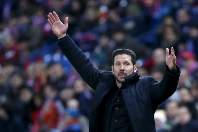 Atlético Madrid ganó con lo justo y saltó a la cima