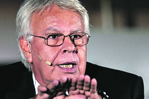 Felipe González está seguro de que Venezuela quebrará en 2016