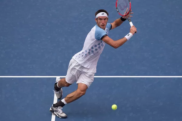 Mayer tuvo un convicente debut ante el alemán Becker en Doha