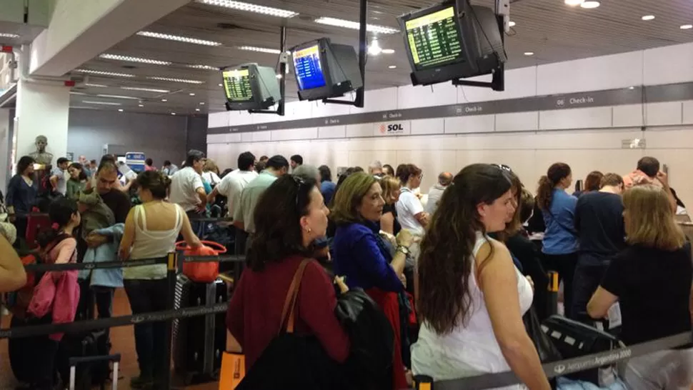 AEROPUERTO INTERNACIONAL BENJAMÍN MATIENZO. ARCHIVO LA GACETA 