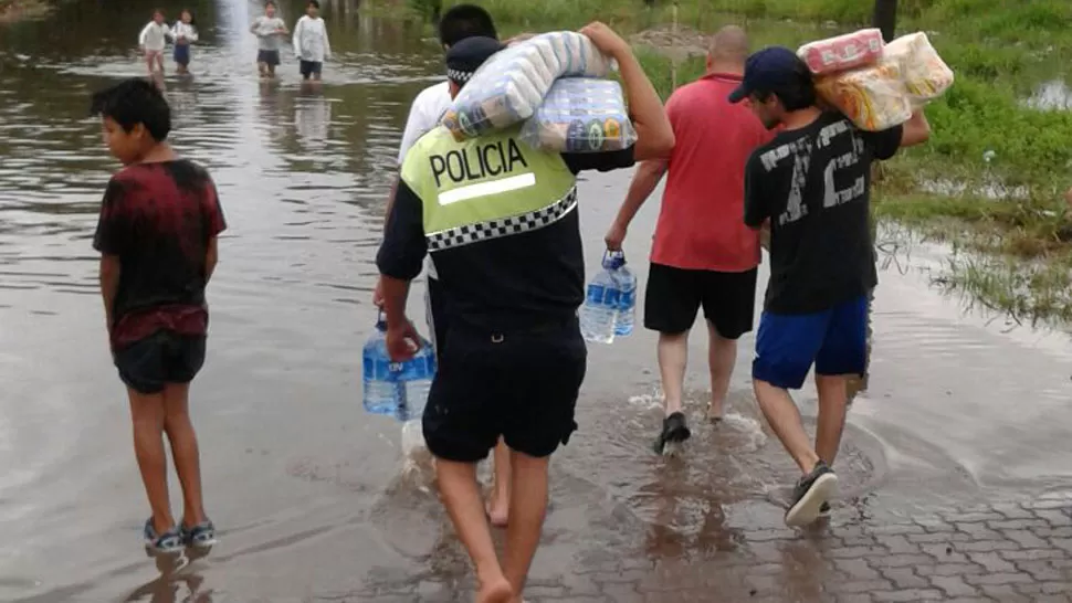 Evacuados en Villa Quinteros