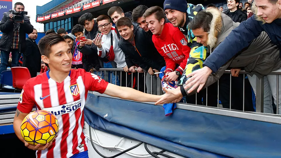 PRIMERA CONVOCATORIA. Matías Kranevitter, junto a Augusto Fernández, integran el plantel Colchonero.
FOTOT TOMADA DE WWW.CLUBATLETICODEMADRID.COM